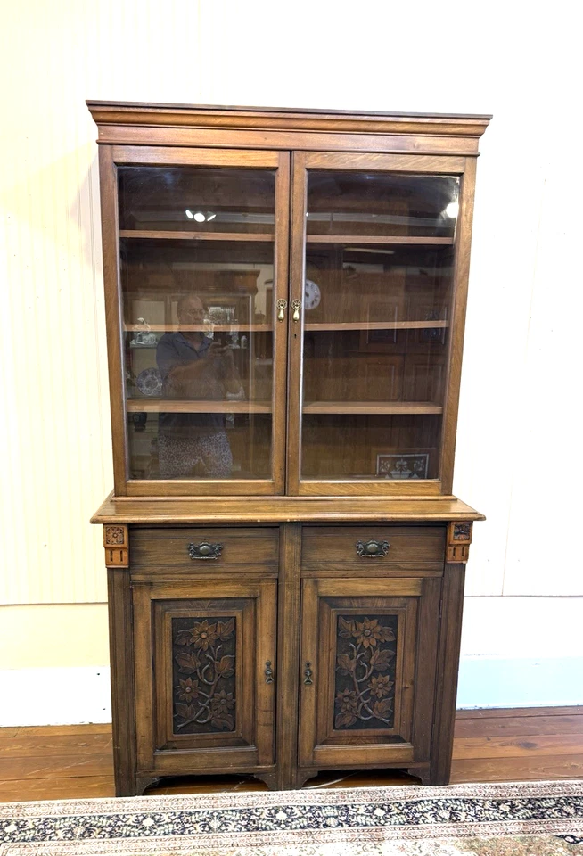 Librería antigua inglesa eduardiana con puerta de vidrio Foto 4 de 4