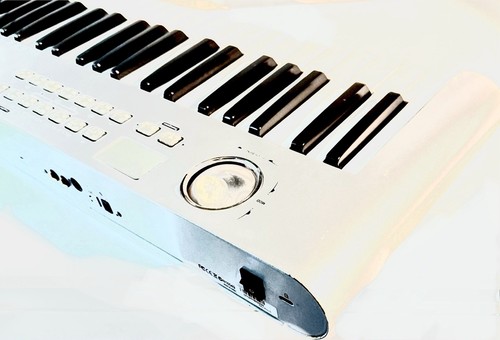 ICON - NEURON 5 MIDI keyboard CONTROLLER 5 - ONLY $149!!! - Picture 10 of 23