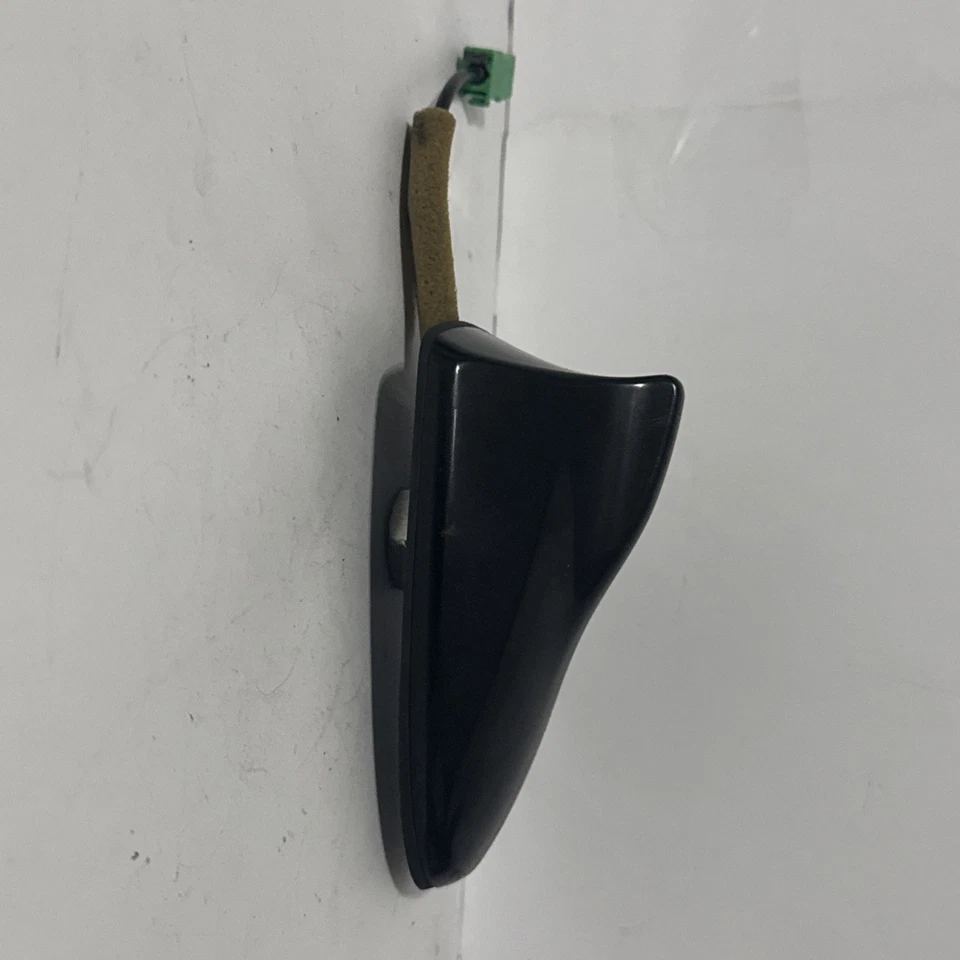 ANTENA DE ALETA DE TIBURÓN TECHO SUPERIOR INFINITI 2011-2020 G25 G37 Q40 Q50 NEGRA Foto 2 de 4