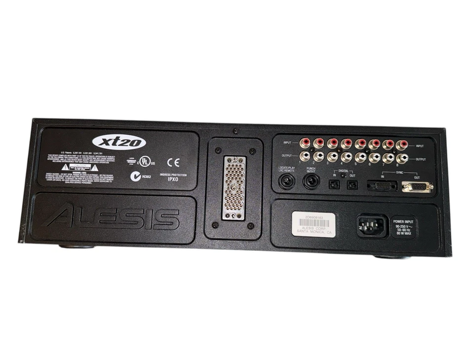 Alesis XT20 ADAT TIPO II Digital 8Pistas Cinta Deck Reproductor Grabador Solo Para Piezas Foto 2 de 2
