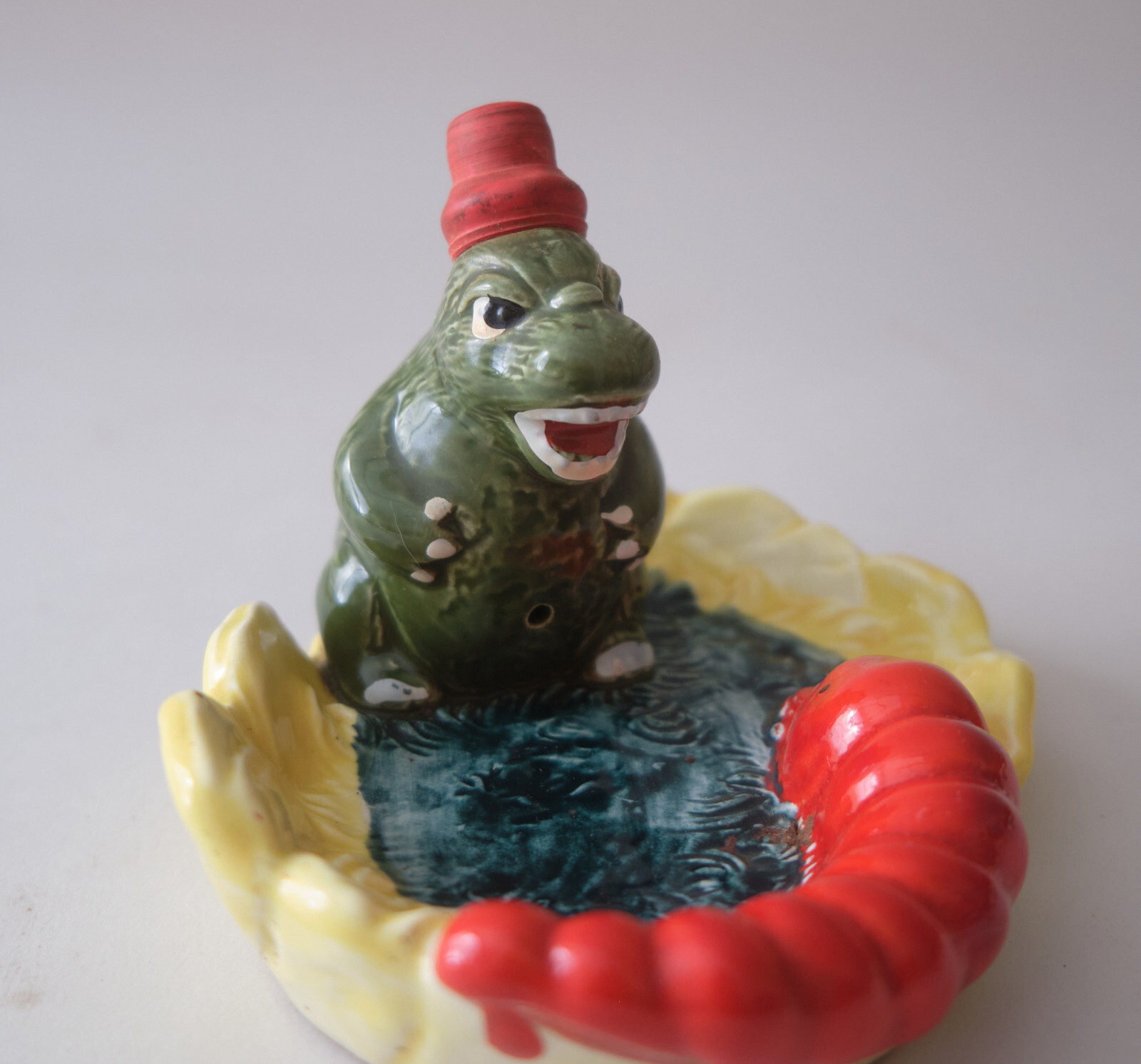Vintage Godzilla & Mothra Larva Ceramic Ashtray Incense Burner Toho
