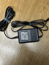 Yamaha PA-M10 14V DC 800mA Power Supply AC Adapter