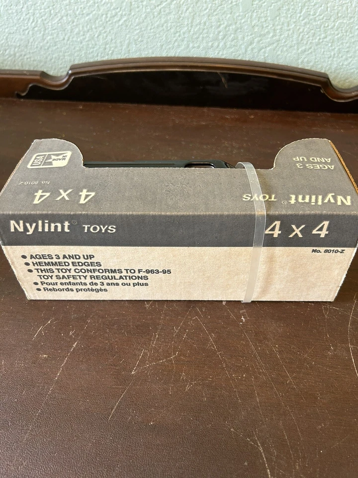 Nylint Toys 4 X 4 Mr. Goodwrench Racing Die Cast Truck 1995 Dale Earnhardt - Image 3 of 4