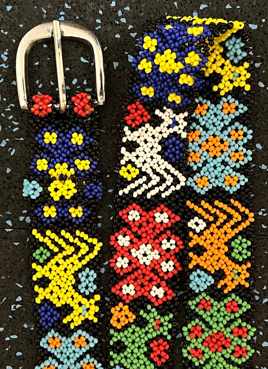 Multicolored Geometric Bead Belt with a Silver-Colored  display picture 1