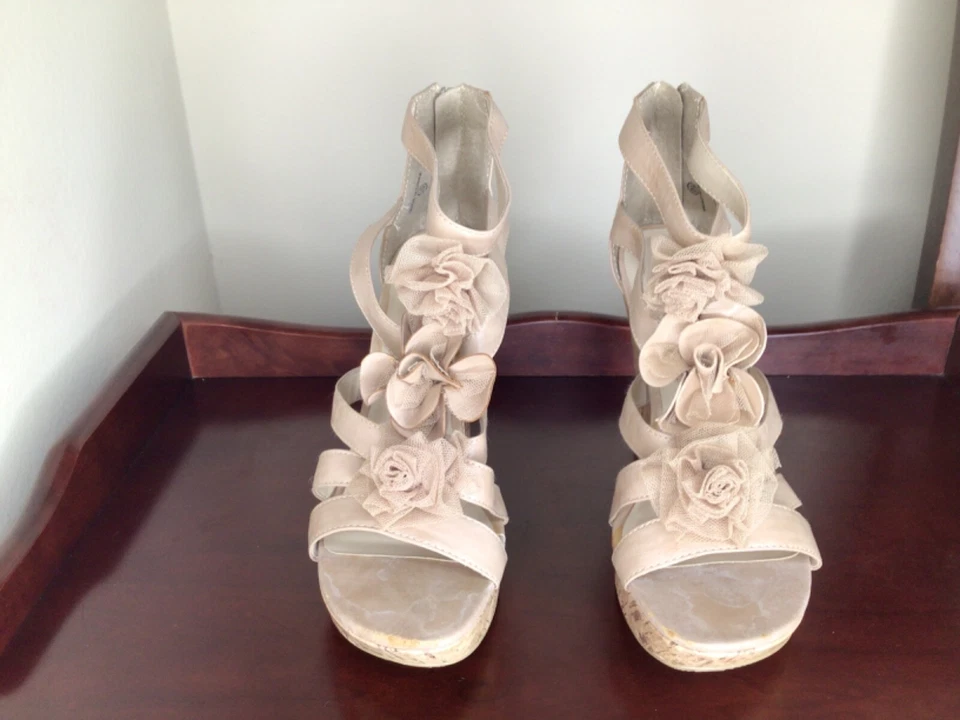 Call It Spring Women Size 10M Shoes Sandals Beige Gladiator Wedge Heel Round Toe - Image 3 of 4