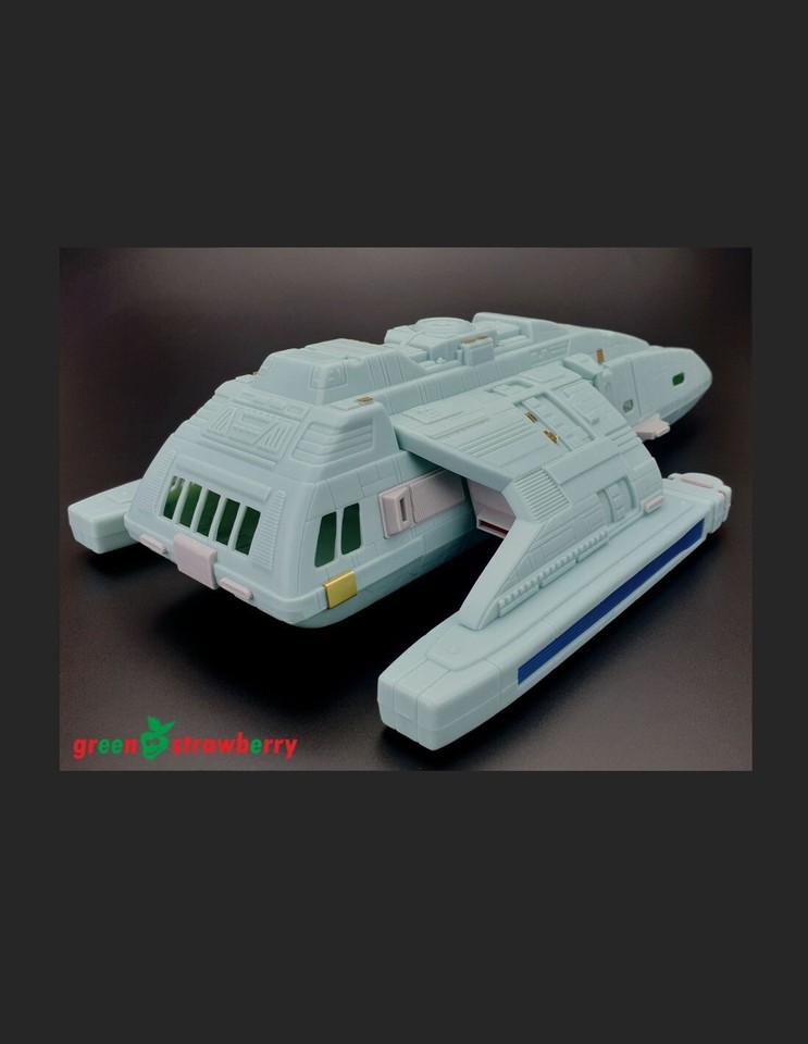 Green Strawberry 1/72 Star Trek Runabouts (Danube-class) TNG Version ...