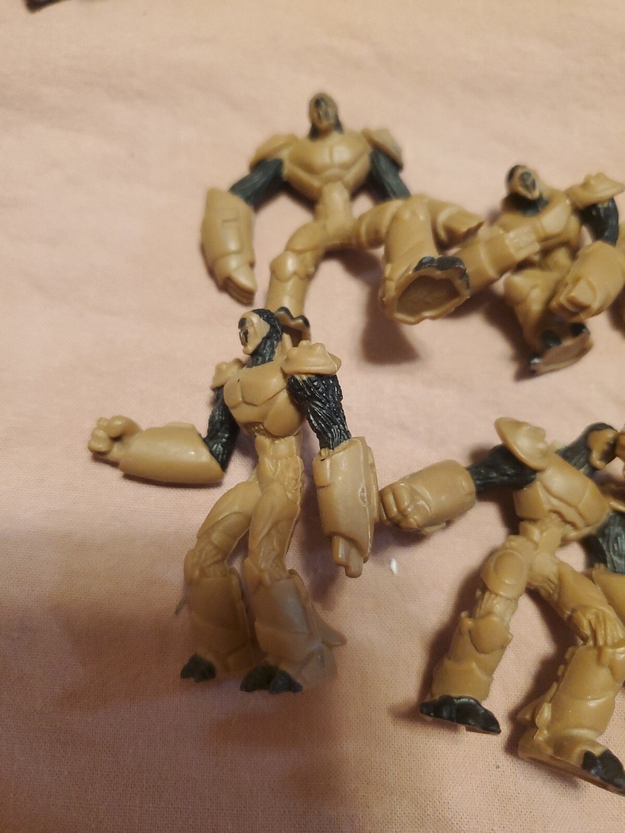 2001 Trendmasters Rumble Wars Cyber Trooper Alien Soldiers 7