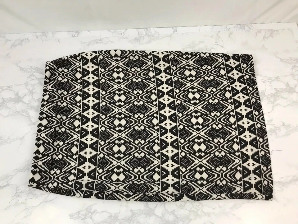 Ambiance Apparel Falda Recta Elástica Mujer M Negro Blanco Azteca Geométrica E1 Foto 2 de 4