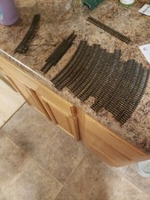 Atlas Track HO Scale 18" R Curved Terminal  10 curved pieces  rerailer 1