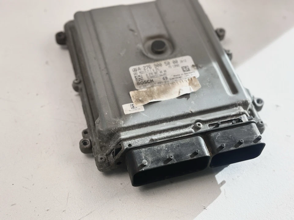 2013 Mercedes C300 C350 Engine Control Module Unit ECU A2769005000 - Image 4 of 4