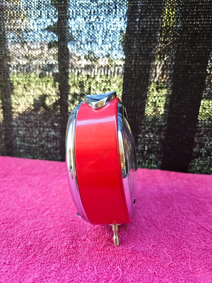 Clicks 2005 Strawberry Shortcake Analog Alarm Clock Model 72STB00323 - Image 4 of 4