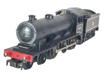 Triang R150 OO Class B12 Steam Locomotive 4-6-0 Black 61572 Model Runner Unboxed