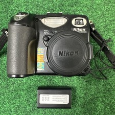 Nikon Coolpix P5000 10.0MP Compact Digital Camera Black Untested No Charger
