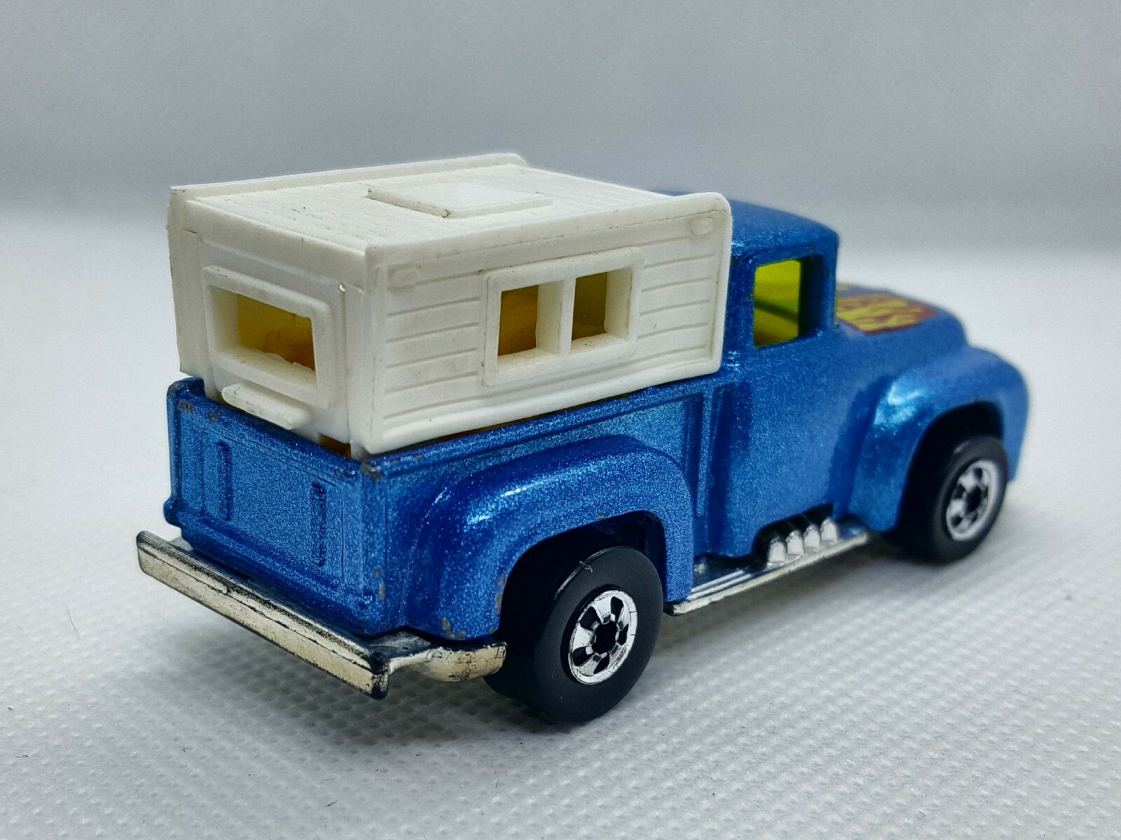 Picture 3 of 9