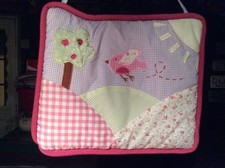 BIRD AND TREE PINK CLOTH WALL HANGING FOR BABYS NURSERY. MEASURES 10.5" x 13"