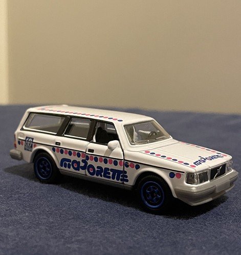 MAJORETTE VOLVO 245 DL 1/60 N°220 made in France Années 70 EUR 3,50