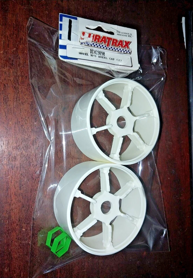 Duratrax RC DTXC9890 Wheel W/O Wheel Cap - Image 2 of 4