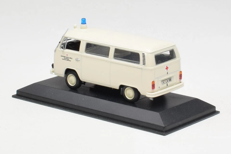 400053090 Volkswagen T2 Ambulance DRK Minichamps 1/43 - Image 3 of 4