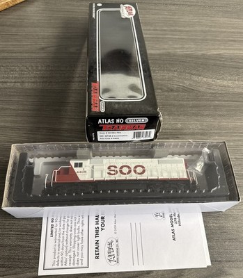 Atlas Silver HO #10001755 GP38-2 Locomotive Soo Line #4405 - DCC