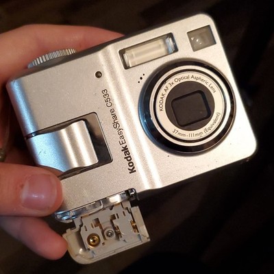 Kodak EasyShare C533 5.0MP Digital Camera 3x Zoom Silver USB Flash