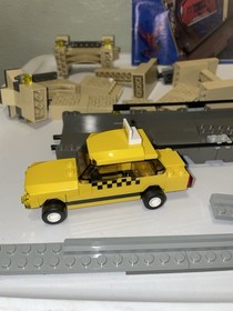 LEGO Spider-Man Vs. Green Goblin The Final Showdown 4852 Incomplete 2 Minifigs