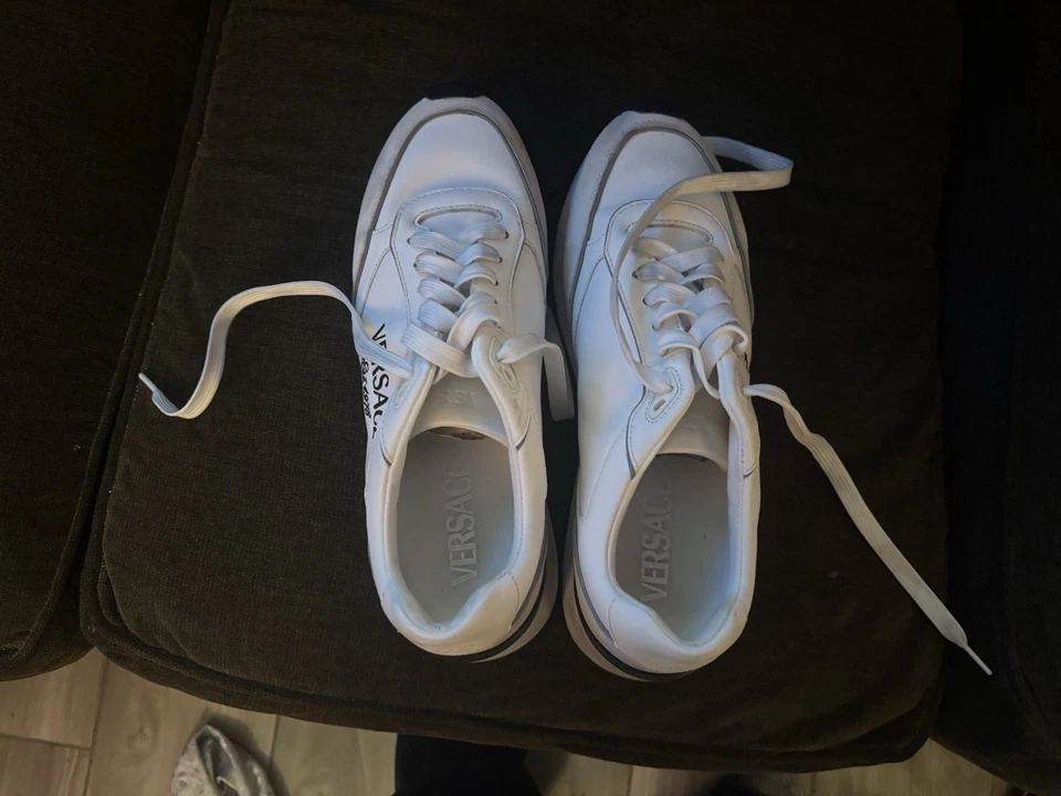 Versace Women Tennis Shoes. Size 41Italian, 9US. Worn 4 Times - Image 2 of 4