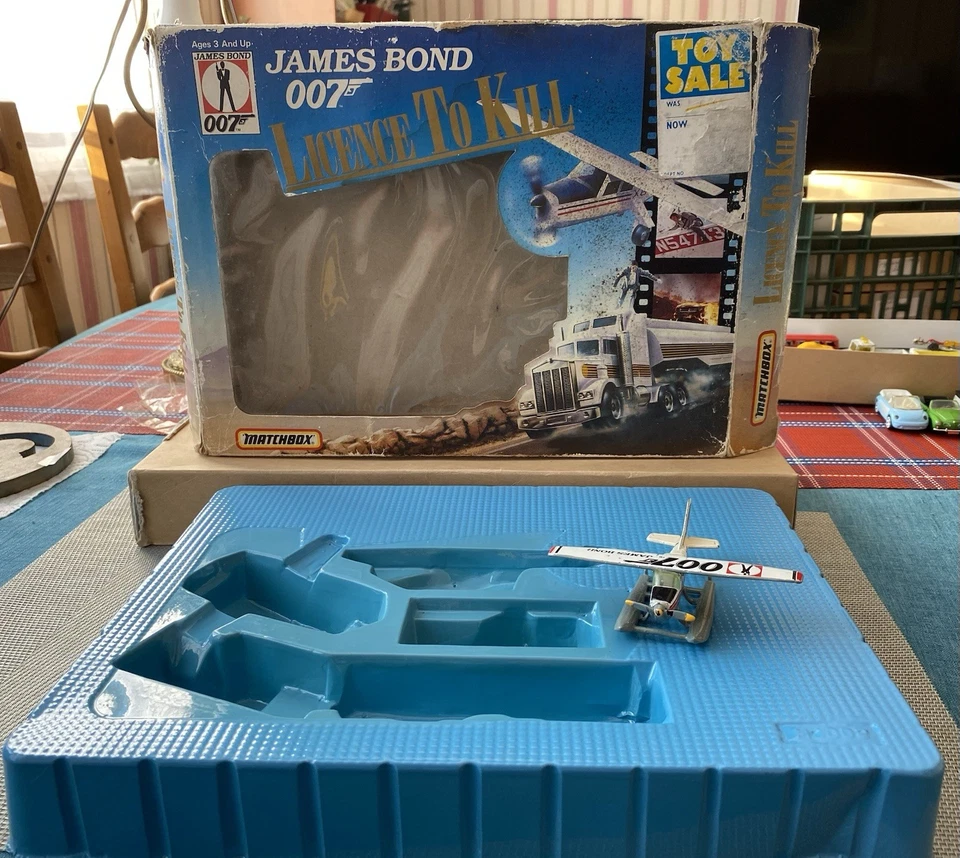 MATCHBOX JAMES BOND LICENCE TO KILL COFFRET SCALE 1/64 - Photo 3/4