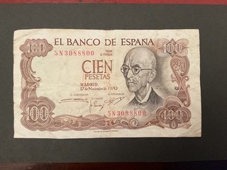 Spain 100 Pesetas banknote dated 1970 in circulated condition. Cheap postage.