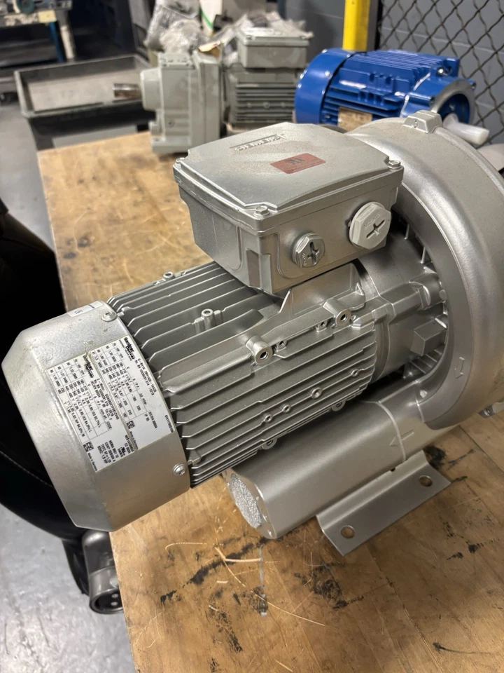 Soplador Regenerativo Siemens G-BH12BH1400-1AK26 1-1/2in 1.5kw 220-275/380-480v Foto 3 de 4