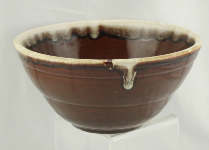 Vintage Pfaltzgraff Brown Drip Bowl 8" Mixing Bowl