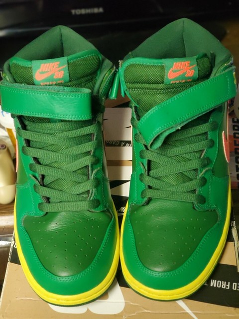 nike dunk mid pro sb watermelon