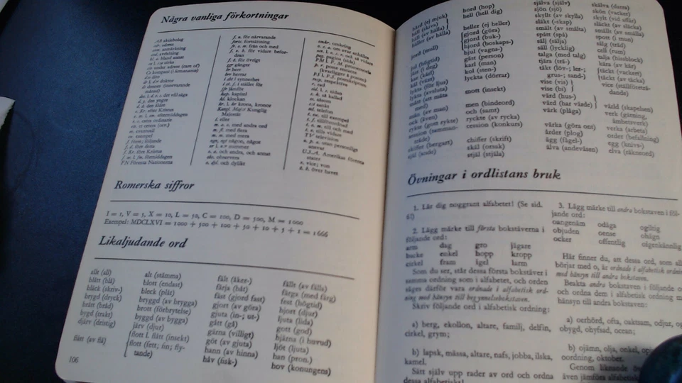 Svensk Ordlista- Artur Almhult – Nil Ivan  Published AV Carlsons Bokforlag 1962 - Image 2 of 4