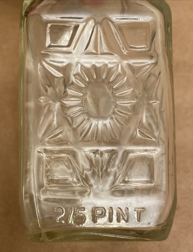 Vintage Manischewitz Wine 2/5 Pint Bottle Clear Square Glass with Cap - Picture 3 of 11