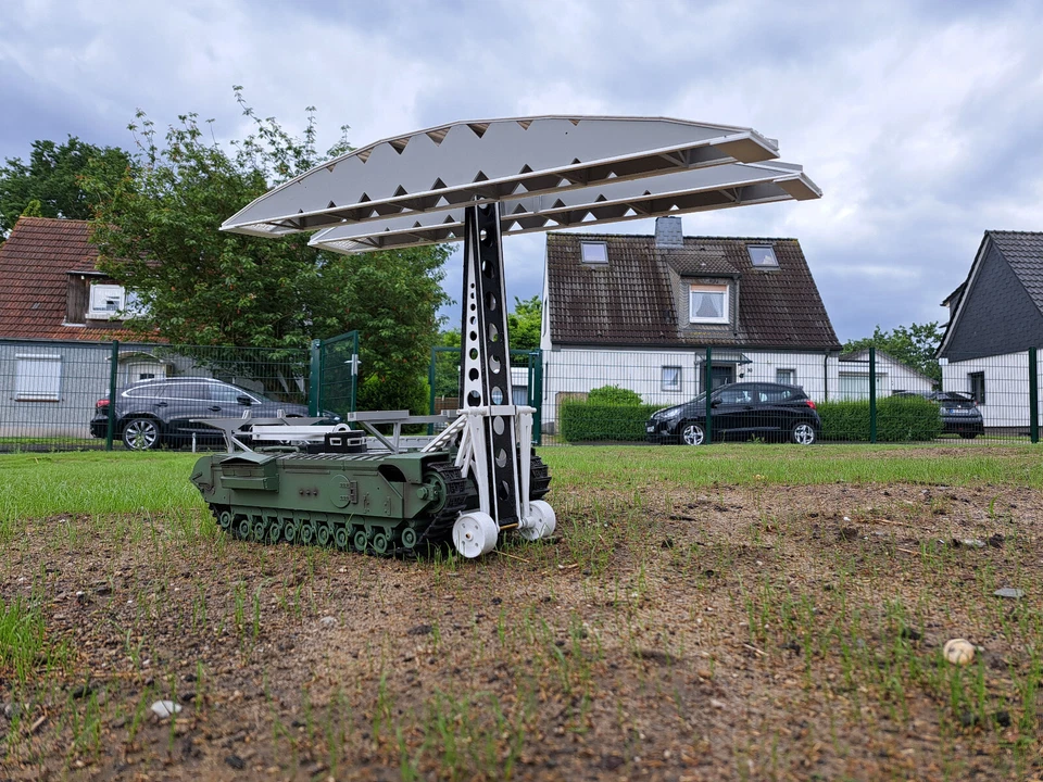 Churchil AVLB 1:16 RC Panzer - Imagen 3 de 4