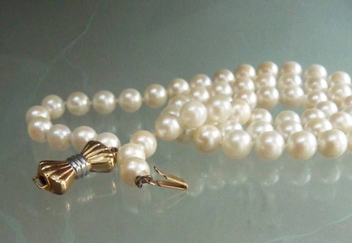 NEW $1650 ZALES SIGNATURE COLLECTION BY MIKIMOTO 14K BOW