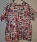 Peaches Uniform Scrub Top Patriotic Cat Red White Blue Stars Flags Unisex Size L
