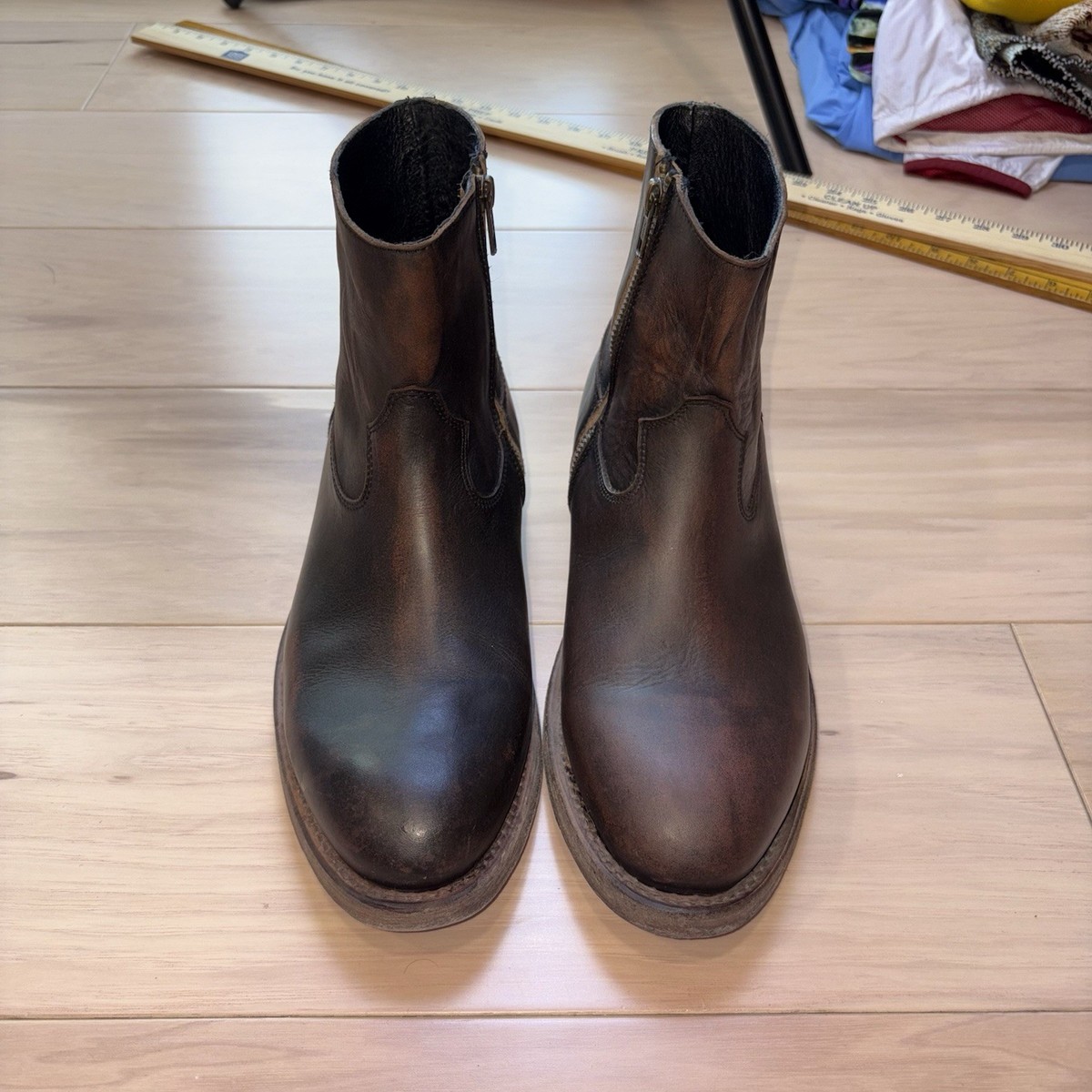Freebird Pueblo Brown Distressed Leather Boots Men display picture 1