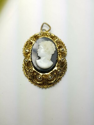 Vintage black onyx Cameo Gold Tone Pendant