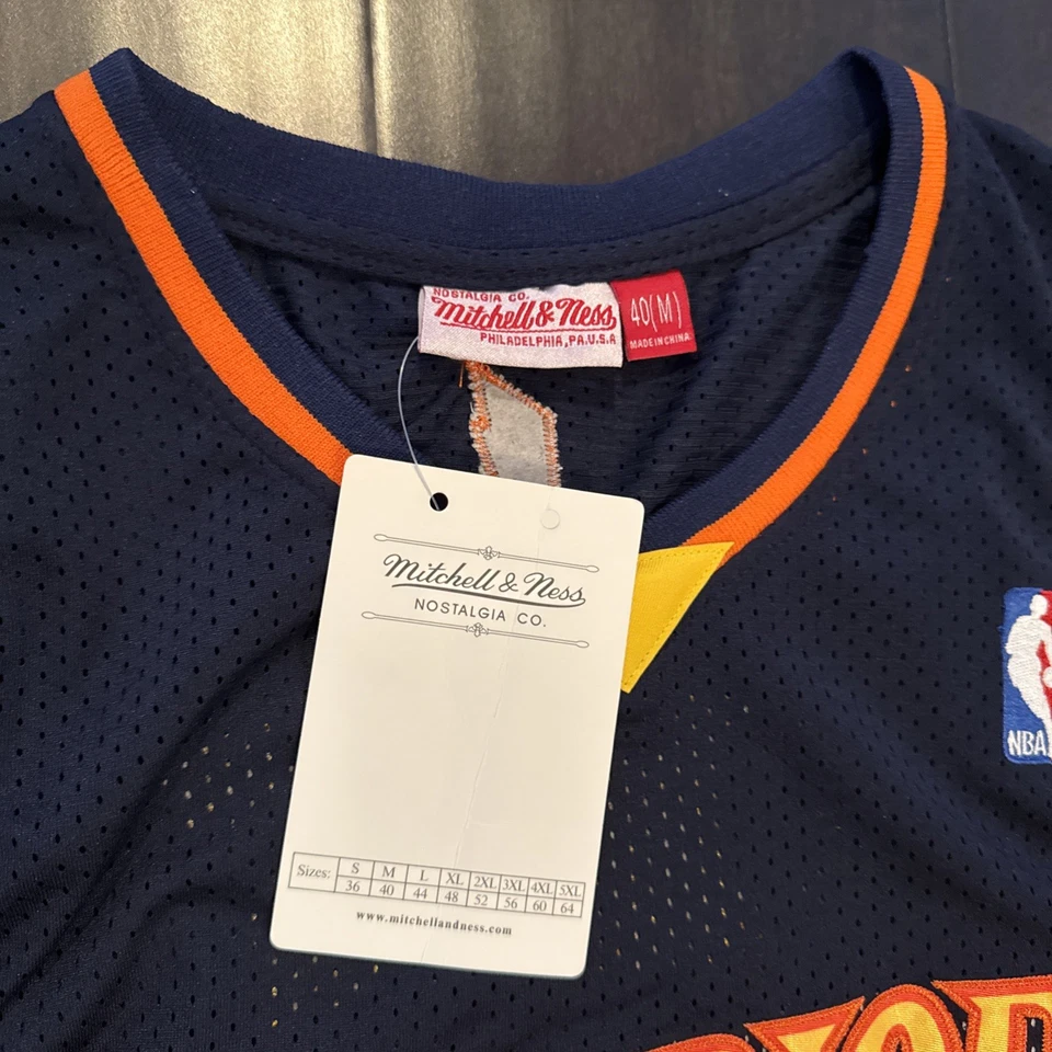 Steph Curry Warriors Mitchell & Ness Hardwood 经典 2009 - 10 球衣男式中号 — 第 3/4 张图片