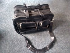 Borsa da viaggio/laptop grande ecopelle nera - manici espandibili e tracolla