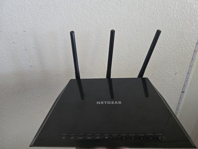 NETGEAR Nighthawk Dual-Band Wireless Router Black, Wired Ethernet, 3 Antennas