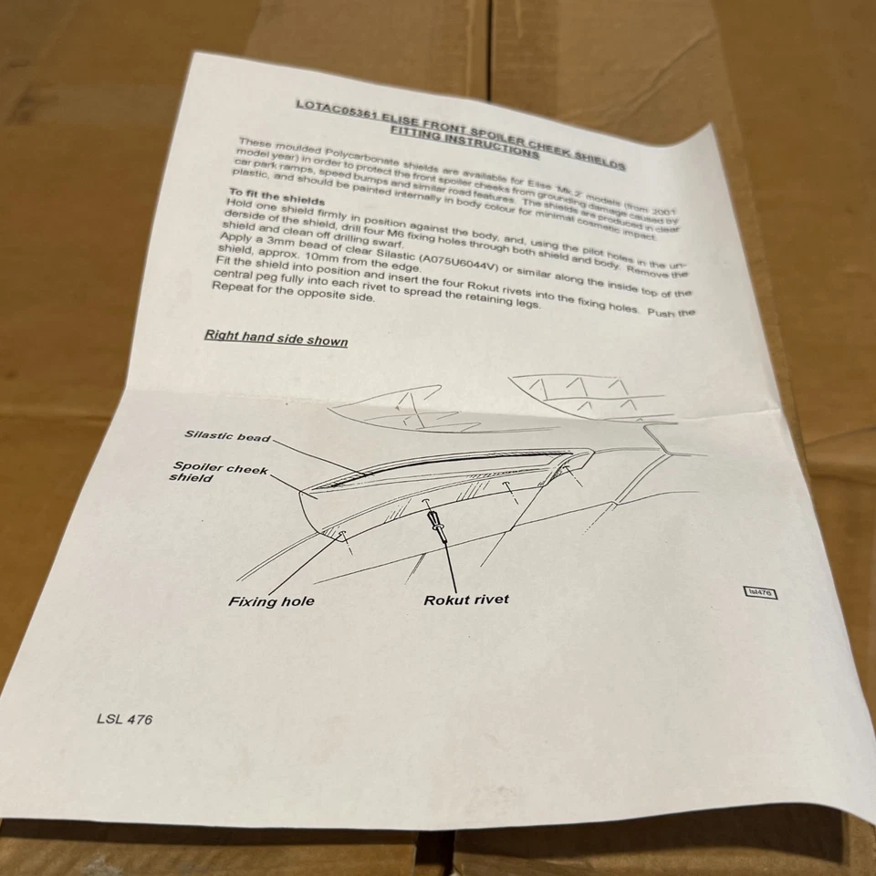 Juego de protectores de barbilla de parachoques delantero Lotus Elise OEM LOTAC05361 Foto 3 de 4