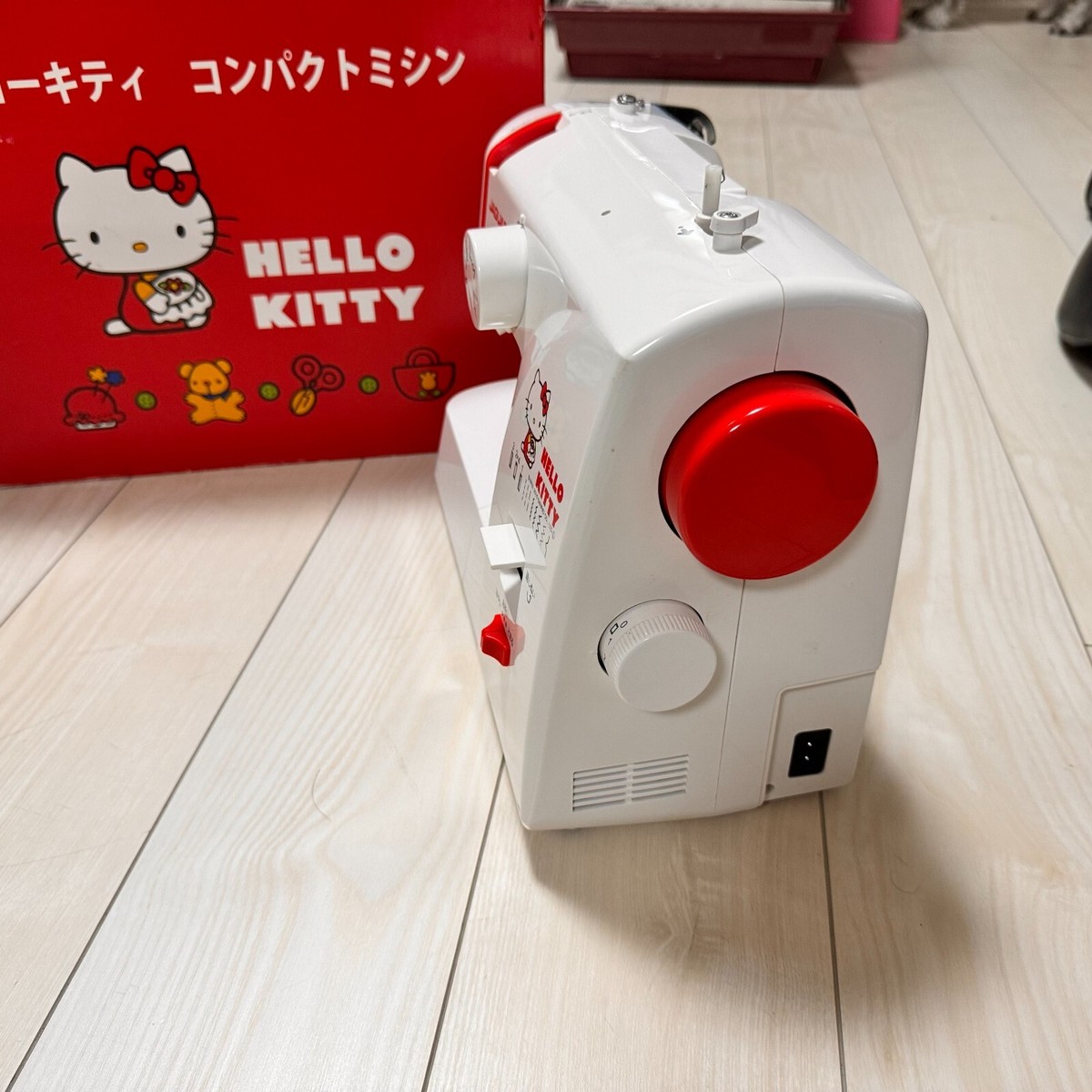 maimero　1207 JAGUAR Sanrio Hello Kitty Electric Sewing Machine Compact