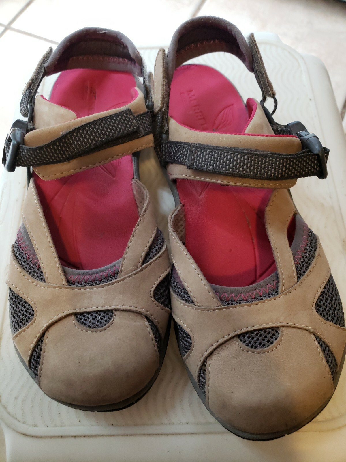 Merrell taupe beige Mary Jane sandali da trekking outdoor passeggio taglia 6