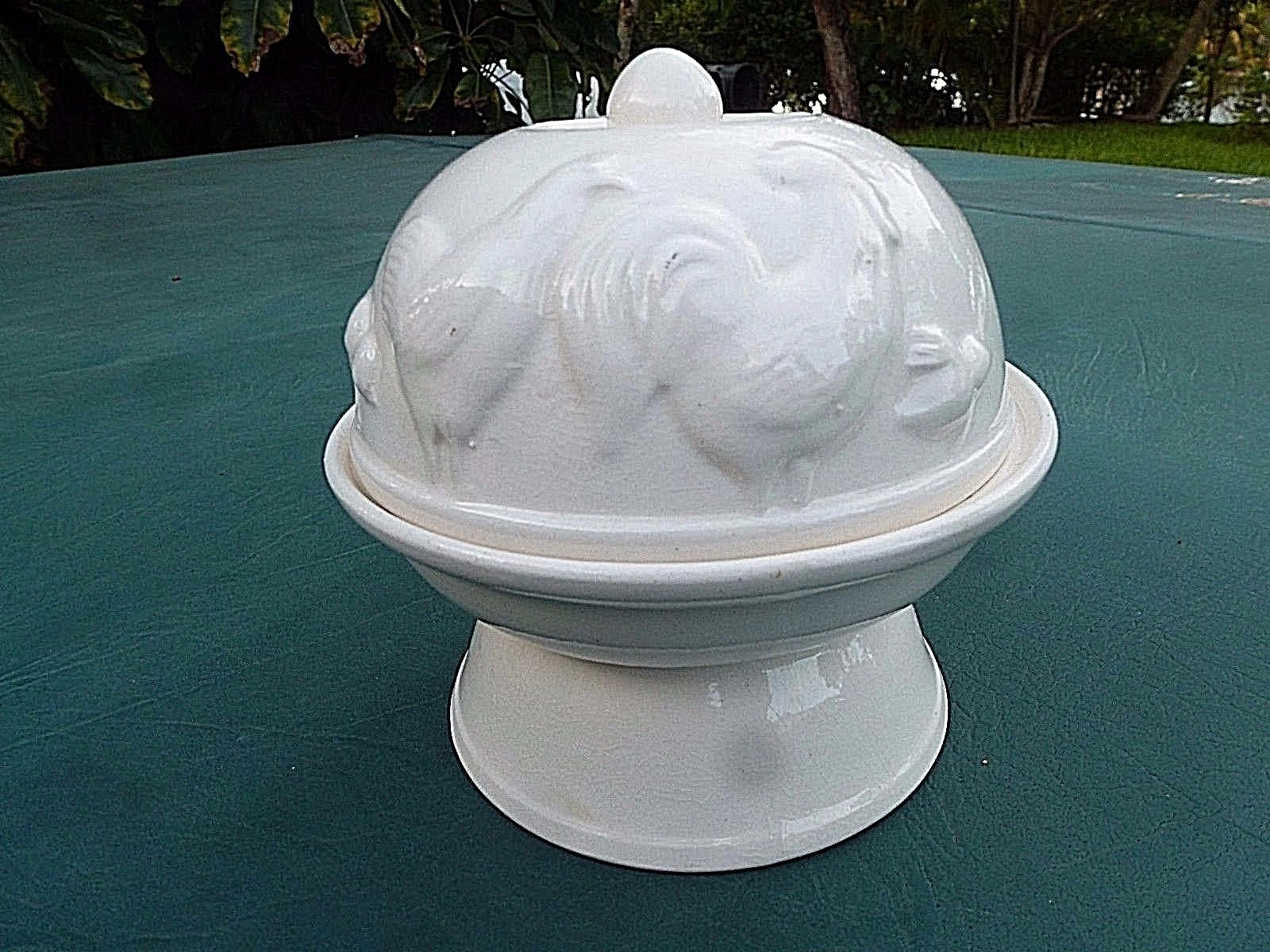 Vintage 4 Egg Ceramic Steamer Cooker White Hen & Rooster Japan Made Tested