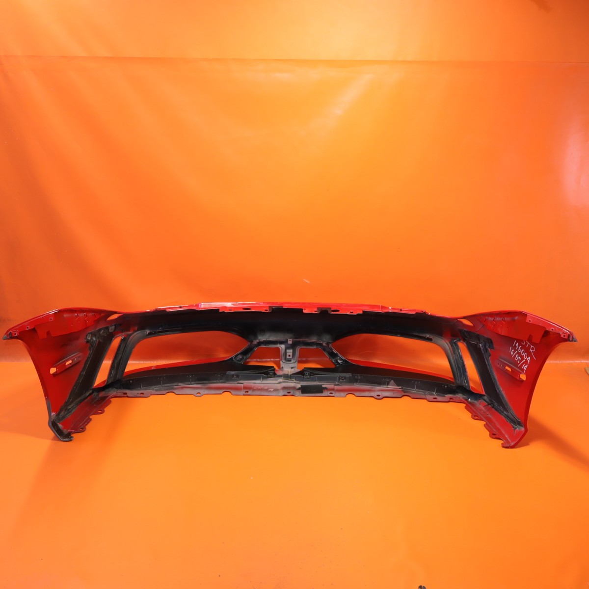 FERRARI 458 SPECIALE FRONT BUMPER 2013 2014 2015 85860910 RED RECONDITIONDED OEM