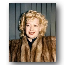 Helen Forrest Photo 8x10 Jazz Big Band Singer Candid Glamour Pose Fur Coat