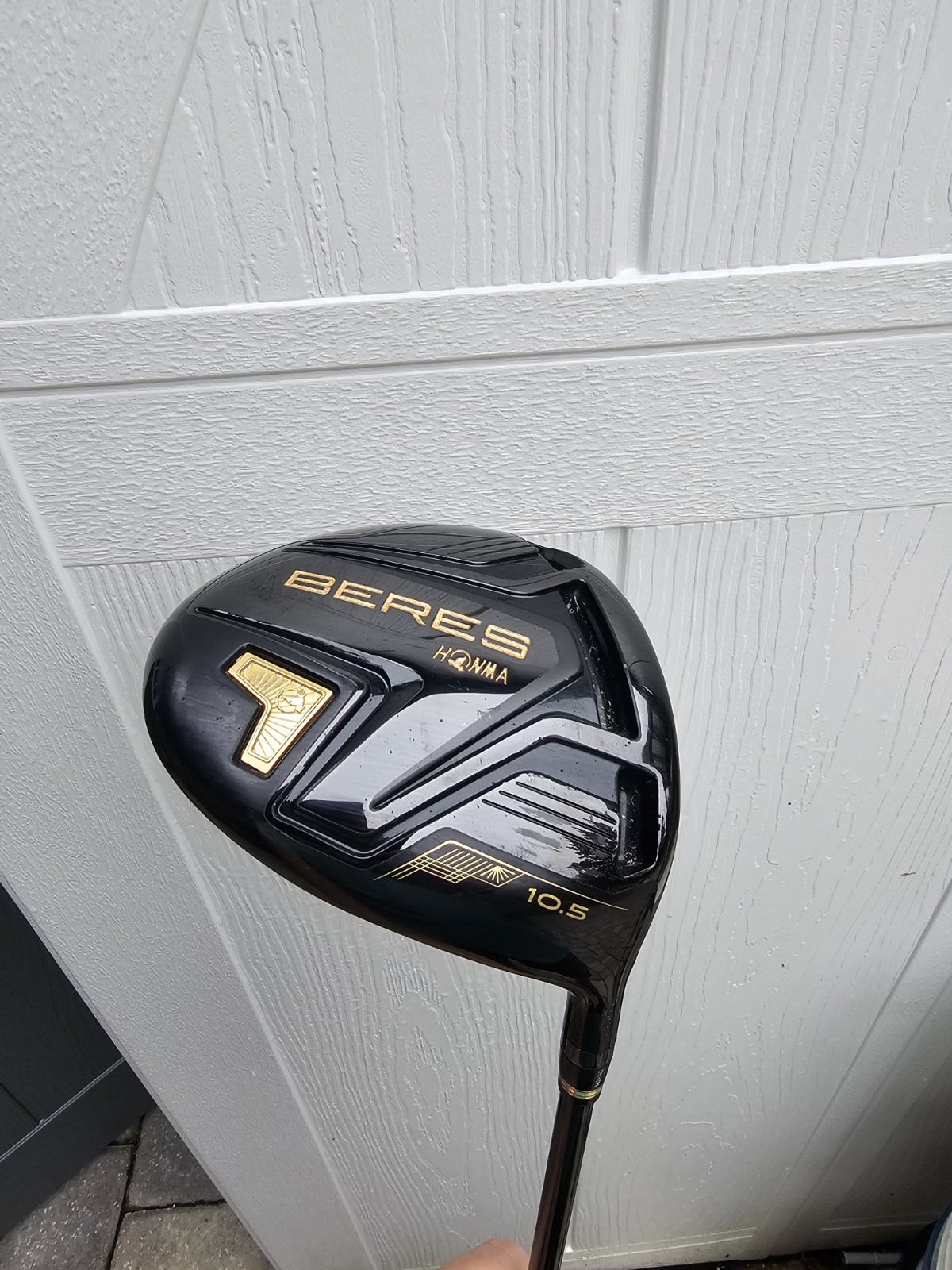 HONMA BERES 10.5 DEGREE DRIVER, ARMQ FX REGULAR FLEX  W/ HEADCOVER. MINT.