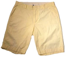J Crew Shorts Men's Soft Yellow Light Weight Chino Style # 14054 - Size 34