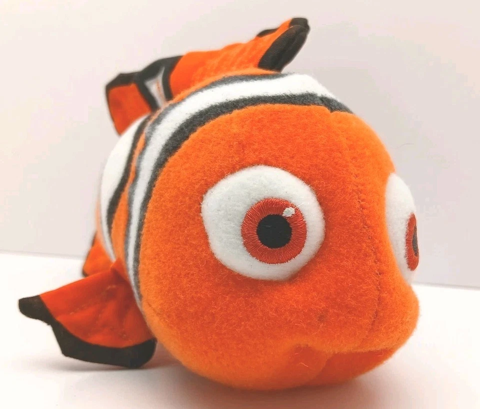 Peluche Hasbro Disney Pixar Buscando a Nemo pez payaso 8” de colección 2002 Foto 2 de 4